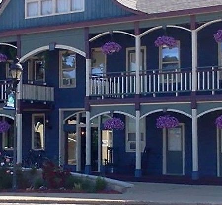 Stone Waters Inn Bellaire Exterior photo